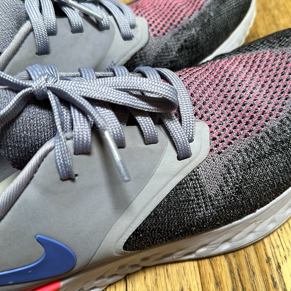 Women’s Nike Odyssey React - Picture 3 of 5